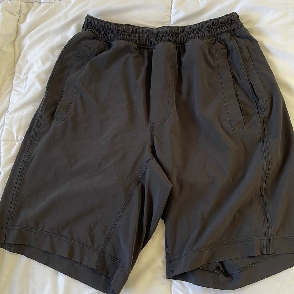 Black Lululemon Shorts - Small